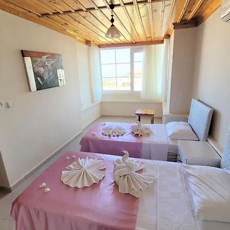 Patara Evleri 3*