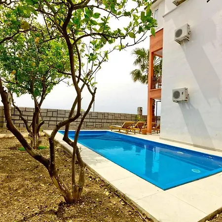 Patara Evleri 3*